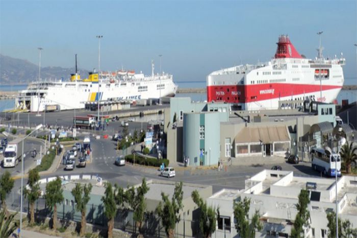 &Chi;&omega;&rho;ί&sigmaf; &rho;&epsilon;ύ&mu;&alpha; &tau;&omicron; &lambda;&iota;&mu;ά&nu;&iota; &tau;&omicron;&upsilon; &Eta;&rho;&alpha;&kappa;&lambda;&epsilon;ί&omicron;&upsilon;