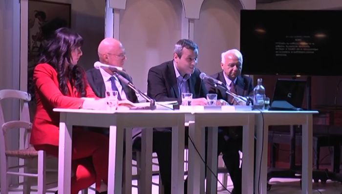 &Omicron;&iota; &epsilon;&pi;&iota;&mu;&omicron;&rho;&phi;&omega;&tau;&iota;&kappa;έ&sigmaf; &pi;&alpha;&rho;&epsilon;&mu;&beta;ά&sigma;&epsilon;&iota;&sigmaf; &tau;&omicron;&upsilon; &Epsilon;.&Sigma;.&Delta;.&Alpha;.&Kappa;. &pi;&rho;&omicron;&sigma;&epsilon;&lambda;&kappa;ύ&omicron;&upsilon;&nu; &tau;&omicron; &epsilon;&nu;&delta;&iota;&alpha;&phi;έ&rho;&omicron;&nu;