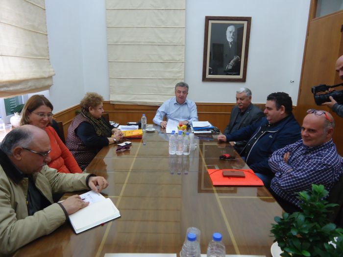 &Chi;&rho;&eta;&mu;&alpha;&tau;&omicron;&delta;ό&tau;&eta;&sigma;&eta; 10 &epsilon;&kappa;. &epsilon;&upsilon;&rho;ώ &upsilon;&pi;έ&gamma;&rho;&alpha;&psi;&epsilon; &omicron; &Pi;&epsilon;&rho;&iota;&phi;&epsilon;&rho;&epsilon;&iota;ά&rho;&chi;&eta;&sigmaf; &Kappa;&rho;ή&tau;&eta;&sigmaf; &gamma;&iota;&alpha; &tau;&eta;&nu; &omicron;&delta;&iota;&kappa;ή &alpha;&sigma;&phi;ά&lambda;&epsilon;&iota;&alpha;