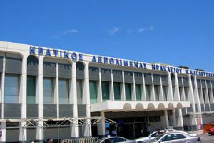 Δεκάδες συλλήψεις στο αεροδρόμιο Ηρακλείου για πλαστογραφία ταξιδιωτικών εγγράφων