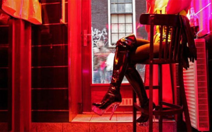 &Epsilon;&xi;&iota;&chi;&nu;&iota;ά&sigma;&tau;&eta;&kappa;&epsilon; &upsilon;&pi;ό&theta;&epsilon;&sigma;&eta; &mu;&alpha;&sigma;&tau;&rho;&omicron;&pi;&epsilon;ί&alpha;&sigmaf;