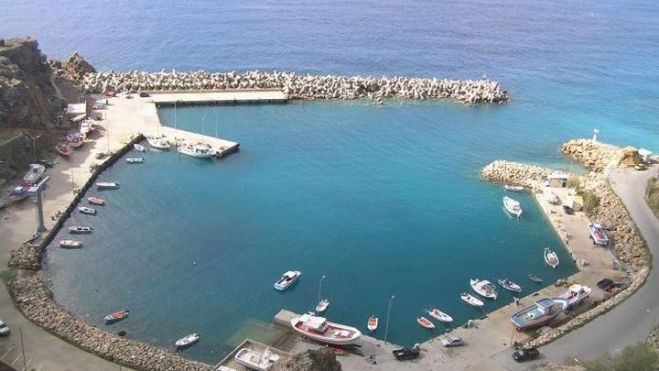 Έ&rho;&gamma;&alpha; &sigma;&tau;&alpha; &Sigma;&phi;&alpha;&kappa;&iota;&alpha;&nu;ά &Lambda;&iota;&mu;ά&nu;&iota;&alpha;