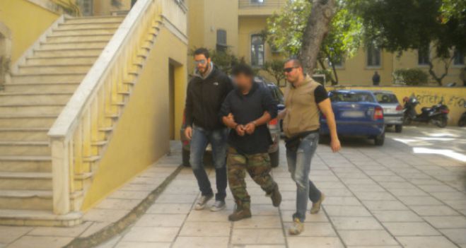 Καταδικάστηκε για απόπειρα ανθρωποκτονίας κατά αστυνομικών αλλά έμεινε ελεύθερος