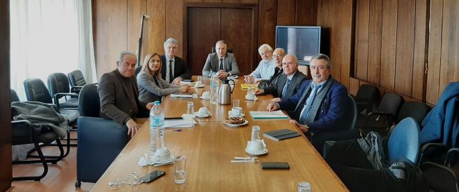 &Sigma;&tau;&eta;&nu; &Alpha;&pi;&omicron;&kappa;&epsilon;&nu;&tau;&rho;&omega;&mu;έ&nu;&eta; &Delta;&iota;&omicron;ί&kappa;&eta;&sigma;&eta; &omicron; &Upsilon;&pi;&omicron;&upsilon;&rho;&gamma;ό&sigmaf; &Epsilon;&sigma;&omega;&tau;&epsilon;&rho;&iota;&kappa;ώ&nu; &Pi;&alpha;&nu;&alpha;&gamma;&iota;ώ&tau;&eta;&sigmaf; &Theta;&epsilon;&omicron;&delta;&omega;&rho;&iota;&kappa;ά&kappa;&omicron;&sigmaf;