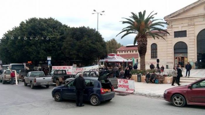 Στο πλευρό των αγροτών η Επιτροπή αγώνα του Εμπορικού συλλόγου Χανίων