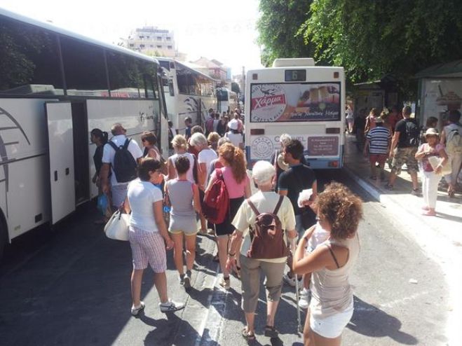 Που θα σταθμεύουν τα τουριστικά λεωφορεία στα Χανιά;