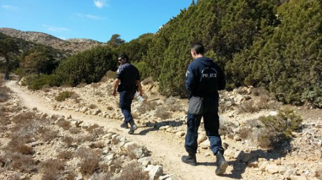 Στα βουνά την έψαχναν – καφέ έπινε!