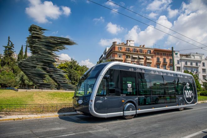 O Όμιλος Επιχειρήσεων Σαρακάκη παρέδωσε στην Ο.ΣΥ. Α.Ε.  το αμιγώς Ηλεκτρικό Λεωφορείο Irizar ie tram παρουσία του Υπουργού Υποδομών και Μεταφορών Κώστα Καραμανλή