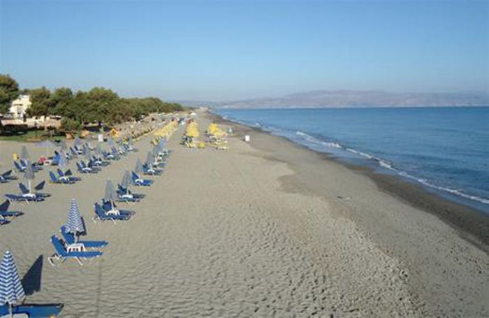 Πού επιτρέπεται και πού απαγορεύεται η κολύμβηση