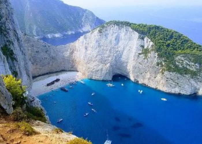 Άμεση αντίδραση του ΕΟΤ σε γερμανική δημοσίευση που εμφανίζει το Ναυάγιο της Ζακύνθου στην …Τουρκία!
