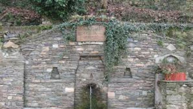 &Sigma;&upsilon;&nu;&epsilon;&chi;ί&zeta;&omicron;&nu;&tau;&alpha;&iota; &omicron;&iota; "&Kappa;&rho;ή&nu;&epsilon;&sigmaf;" &sigma;&tau;&omicron;&nu; &Delta;ή&mu;&omicron; &Pi;&lambda;&alpha;&tau;&alpha;&nu;&iota;ά