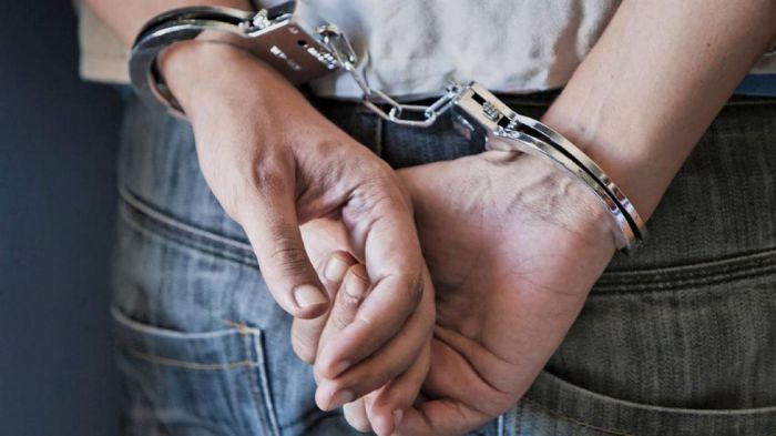 Συνελήφθη νεαρός άνδρας για παραβάσεις της νομοθεσίας περί όπλων