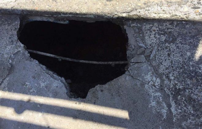 Άνοιξε τρύπα στο οδόστρωμα στο Κουμ-Καπί Χανίων