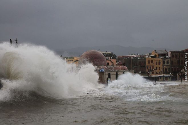 ΜΕΓΑΛΕΣ ΚΑΤΑΣΤΡΟΦΕΣ ΣΤΑ ΧΑΝΙΑ ΑΠΟ ΤΗ ΔΥΝΑΤΗ ΝΕΡΟΠΟΝΤΗ
