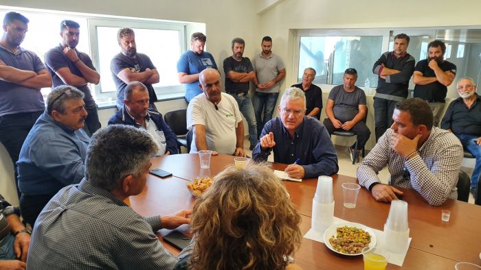 Επίσκεψη Μανούσου Βολουδάκη σε Ελαφονήσι και Κουντούρα