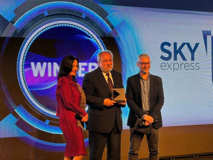 SKY express: Δύο ακόμη βραβεία στις αποσκευές της ελληνικής αεροπορικής από το μεγαλύτερο αεροδρόμιο  της χώρας!