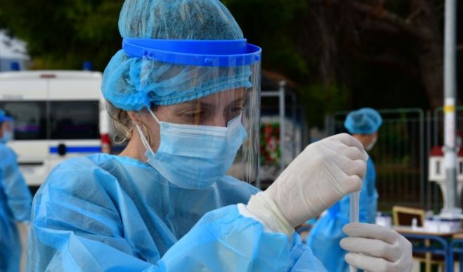 &Delta;&iota;&epsilon;&xi;&alpha;&gamma;&omega;&gamma;ή Rapid Test &sigma;&epsilon; &pi;&epsilon;&zeta;&omicron;ύ&sigmaf; &sigma;&tau;&alpha; &Chi;&alpha;&nu;&iota;ά