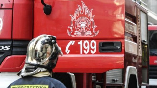 Έ&sigma;&beta;&eta;&sigma;&epsilon; &eta; &phi;&omega;&tau;&iota;ά &sigma;&epsilon; &epsilon;&pi;&iota;&chi;&epsilon;ί&rho;&eta;&sigma;&eta; &xi;&upsilon;&lambda;&epsilon;ί&alpha;&sigmaf;