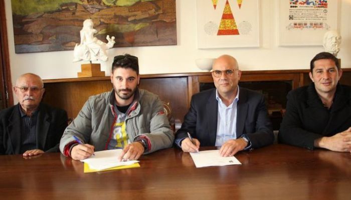 &Upsilon;&pi;&epsilon;&gamma;&rho;ά&phi;&eta; &sigma;ύ&mu;&beta;&alpha;&sigma;&eta; &gamma;&iota;&alpha; &tau;&eta;&nu; &sigma;&upsilon;&nu;&tau;ή&rho;&eta;&sigma;&eta; &alpha;&gamma;&rho;&omicron;&tau;&iota;&kappa;ή&sigmaf; &omicron;&delta;&omicron;&pi;&omicron;&iota;ί&alpha;&sigmaf; &Theta;&epsilon;&rho;ί&sigma;&omicron;&upsilon;