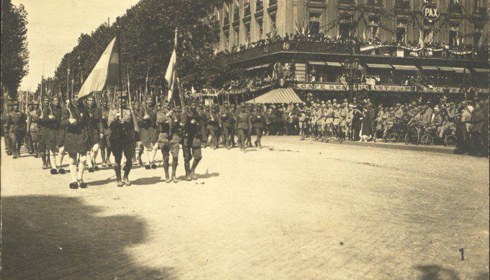 &Eta;&mu;&epsilon;&rho;ί&delta;&alpha; &gamma;&iota;&alpha; &tau;&alpha; 100 &chi;&rho;ό&nu;&iota;&alpha; &alpha;&pi;ό &tau;&eta; &lambda;ή&xi;&eta; &tau;&omicron;&upsilon; &Alpha;΄&Pi;&alpha;&gamma;&kappa;&omicron;&sigma;&mu;ί&omicron;&upsilon; &Pi;&omicron;&lambda;έ&mu;&omicron;&upsilon;