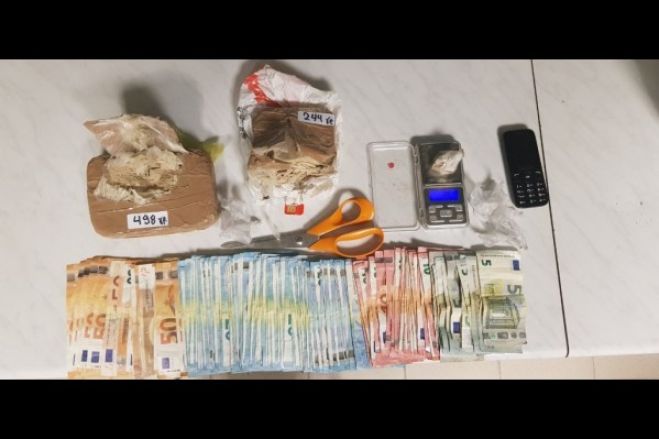 &Pi;&iota;ά&sigma;&tau;&eta;&kappa;&alpha;&nu; &mu;&epsilon; &mu;&epsilon;&gamma;ά&lambda;&eta; &pi;&omicron;&sigma;ό&tau;&eta;&tau;&alpha; &eta;&rho;&omega;ί&nu;&eta;&sigmaf;