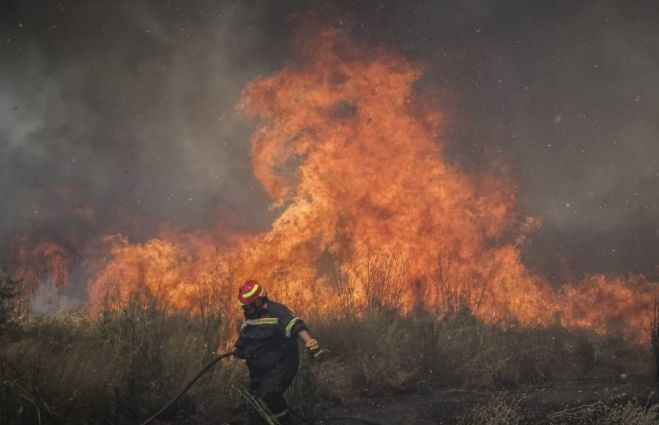 &Phi;&omega;&tau;&iota;ά &sigma;&tau;&omicron;&nu; &Alpha;&pi;&omicron;&kappa;ό&rho;&omega;&nu;&alpha;