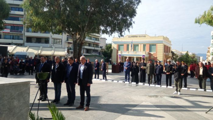Με επιμνημόσυνη δέηση και κατάθεση στεφάνων στο Μνημείο του Άγνωστου Στρατιώτη