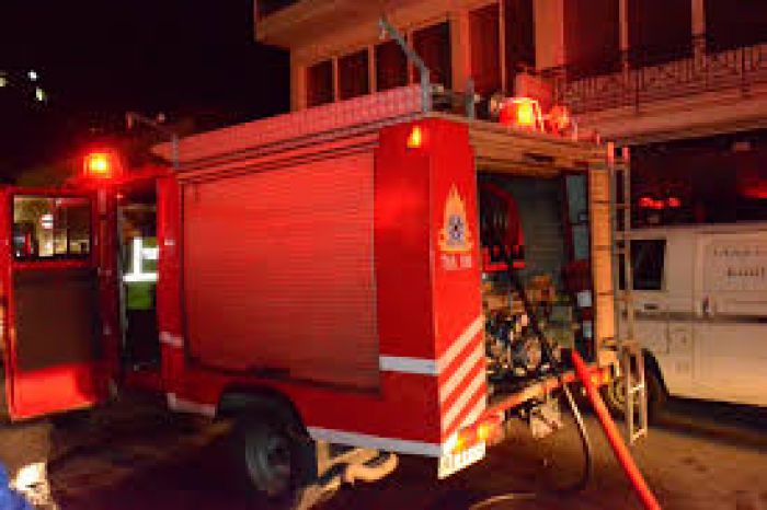 &Pi;&upsilon;&rho;&kappa;&alpha;&gamma;&iota;ά &xi;έ&sigma;&pi;&alpha;&sigma;&epsilon; &sigma;&epsilon; &delta;&iota;&alpha;&mu;έ&rho;&iota;&sigma;&mu;&alpha; &sigma;&tau;&eta;&nu; &Iota;&epsilon;&rho;ά&pi;&epsilon;&tau;&rho;&alpha;