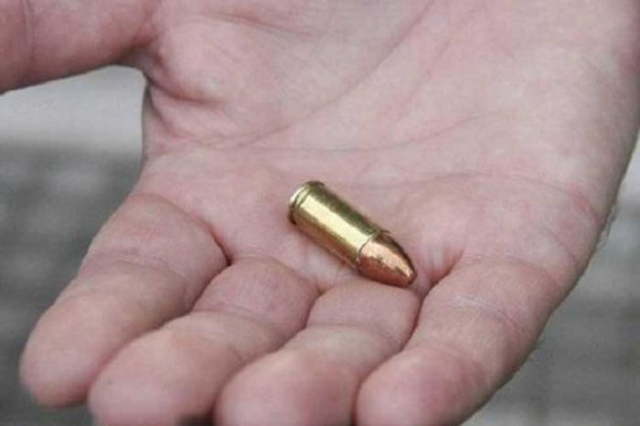 Με αδέσποτη σφαίρα στον ώμο του πέρασε την Πρωτοχρονιά ένας Κρητικός
