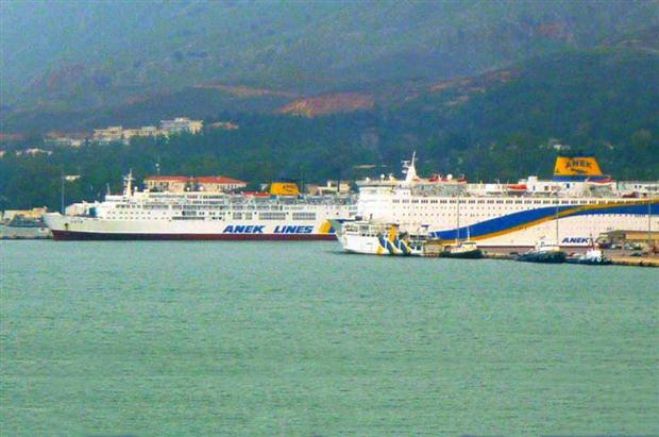 Βουλγαράκης σε Κουρουμπλή: Η κατάσταση είναι έκρυθμη στα Χανιά
