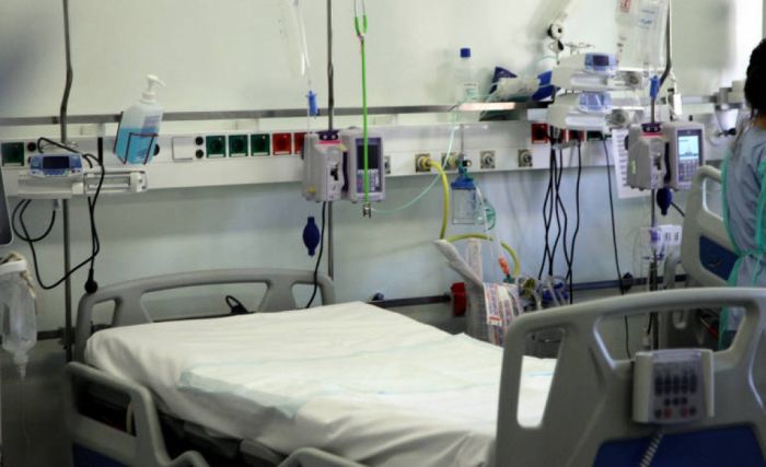 Έχασε τη μάχη ο 22χρονος Χανιώτης που είχε βρεθεί τραυματισμένος στην παραλία του Ρεθύμνου