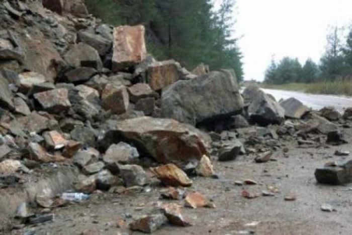 Νέες κατολισθήσεις στον ΒΟΑΚ στο Πλατάνι