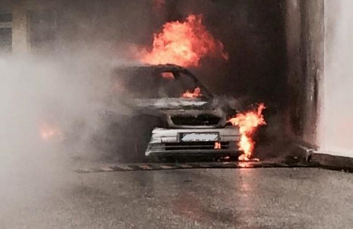 &Phi;&omega;&tau;&iota;ά &sigma;&epsilon; &sigma;&tau;&alpha;&theta;&mu;&epsilon;&upsilon;&mu;έ&nu;&omicron; ό&chi;&eta;&mu;&alpha;