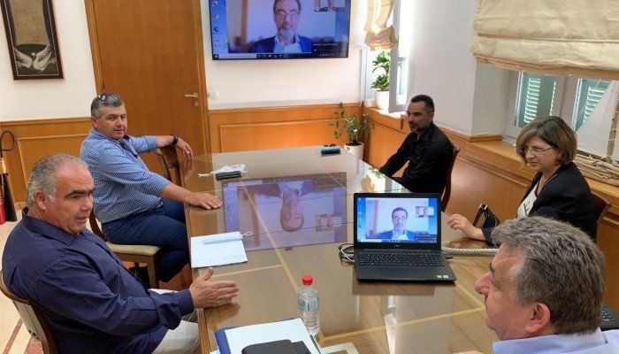Η Περιφέρεια Κρήτης στηρίζει τα αιτήματα των ξενοδοχοϋπαλλήλων του νησιού