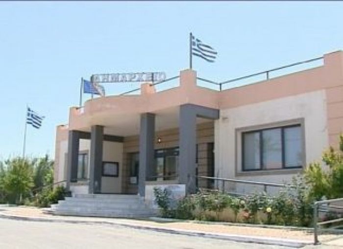 Εξ αποστάσεως εργασία για τους υπαλλήλους ΟΤΑ ζητά ο δήμαρχος Πλατανιά