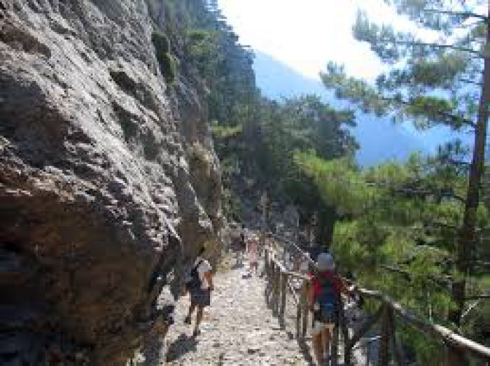 Επισκέψιμο και πάλι το Φαράγγι της Σαμαριάς στα Χανιά
