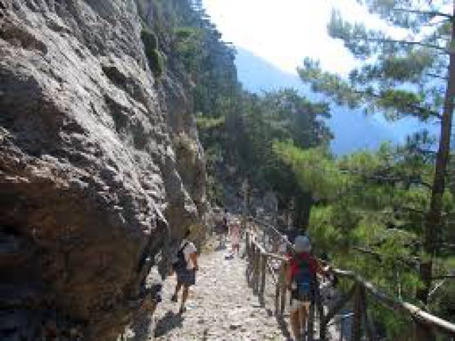 Επισκέψιμο και πάλι το Φαράγγι της Σαμαριάς στα Χανιά