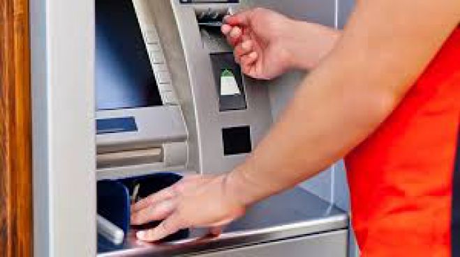 Στα χέρια της αστυνομίας μετά από λίγους μήνες 25χρονη για κλοπή