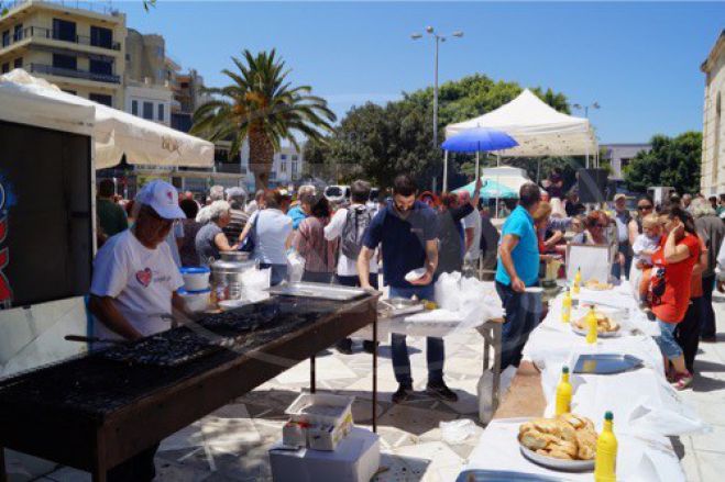 Στήθηκε γλέντι στη Δημοτική Αγορά