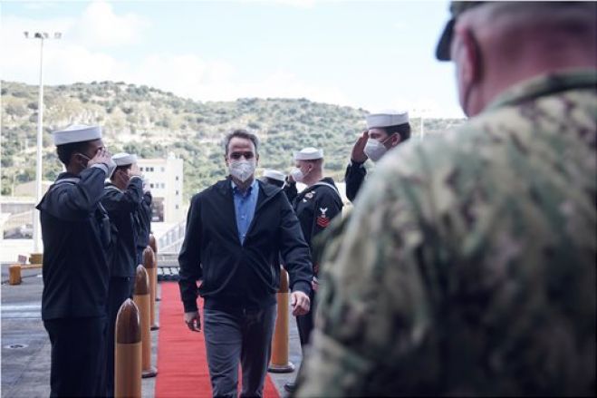 &Sigma;&tau;&omicron; &alpha;&epsilon;&rho;&omicron;&pi;&lambda;&alpha;&nu;&omicron;&phi;ό&rho;&omicron; &laquo;&Alpha;ϊ&zeta;&epsilon;&nu;&chi;ά&omicron;&upsilon;&epsilon;&rho;&raquo; &omicron; &Kappa;&upsilon;&rho;&iota;ά&kappa;&omicron;&sigmaf; &Mu;&eta;&tau;&sigma;&omicron;&tau;ά&kappa;&eta;&sigmaf;