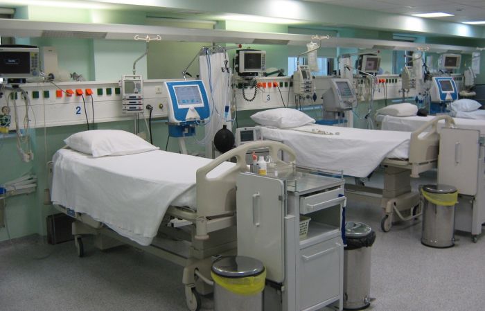 Στην εντατική γυναίκα με γρίπη Η1Ν1
