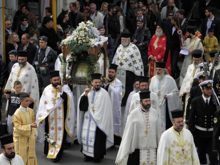 Πλήθος πιστών στον εορτασμό των Εισοδίων της Θεοτόκου
