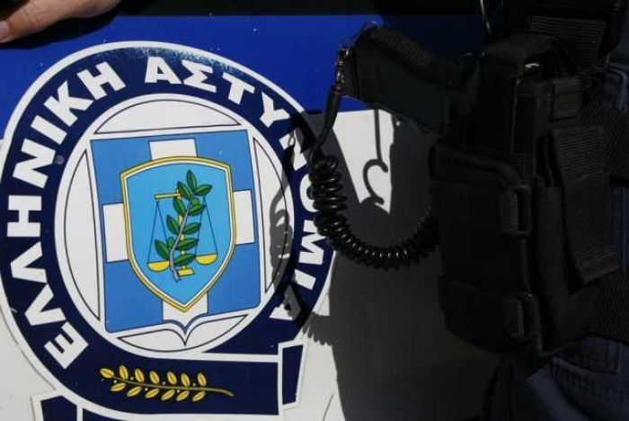 Σωφρονιστικός υπάλληλος επιτέθηκε σε αστυνομικό στα Χανιά και συνελήφθη