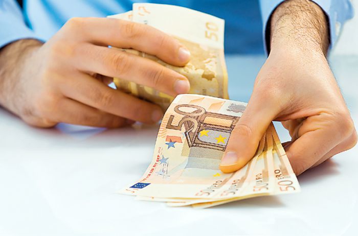 Άρχισε η πληρωμή του οικογενειακού επιδόματος