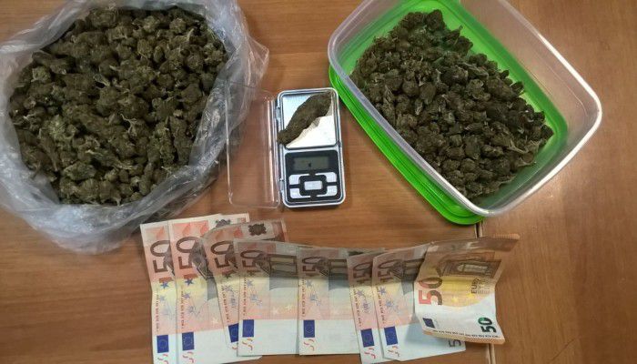 Νεαρός Ηρακλειώτης είχε πάνω απο 200 γραμμάρια χασίς στο σπίτι του