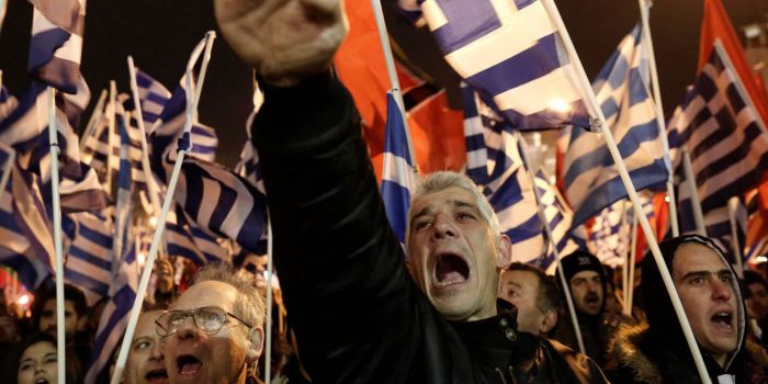 Guardian: Πώς η Κρήτη έδιωξε τη Χρυσή Αυγή
